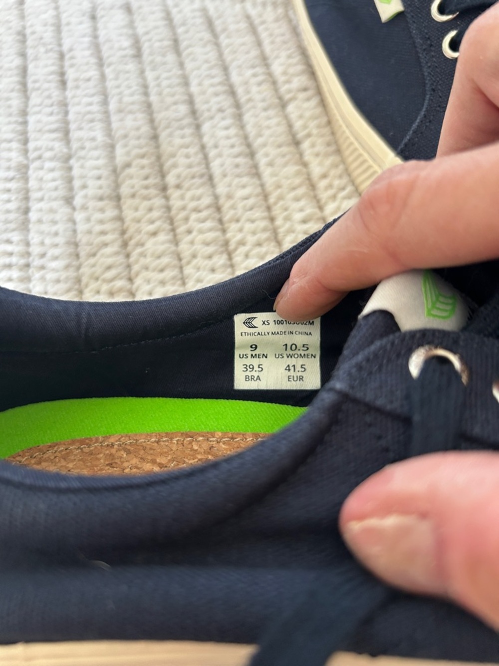 Cariuma Navy Canvas Low-Top Sneakers with Cream Soles - Picture 6 of 8